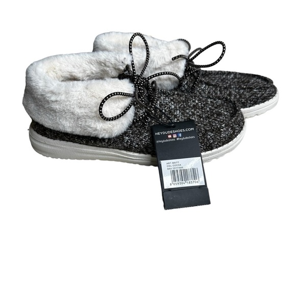 NWT Hey Dude “Britt” Shoes. Size 5 - Picture 1 of 11